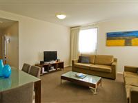 2 Bedroom Superior Apartment - Mantra Wollongong